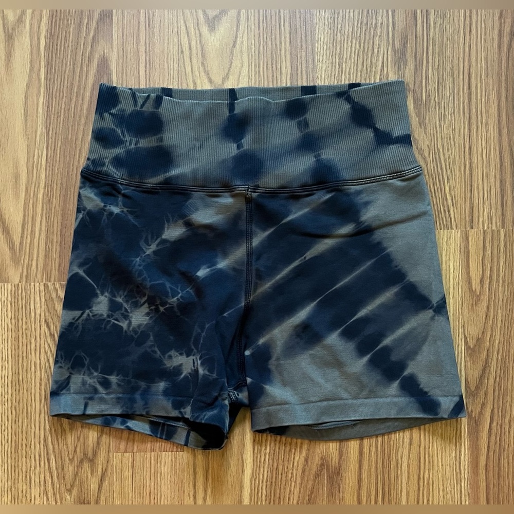 Aerie high-waisted bike shorts